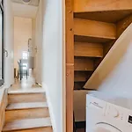 Center - One-bedroom דירה ליל