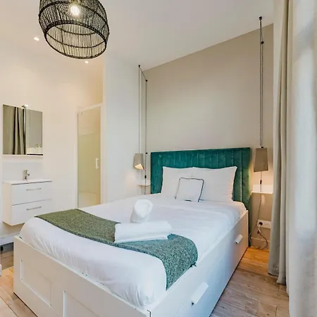 Apartment Center - One-bedroom *