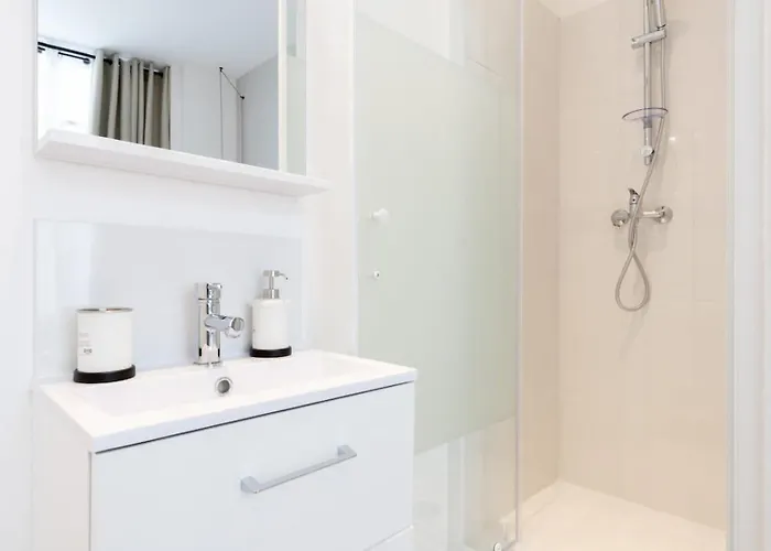 Center - One-bedroom *